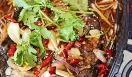 外卖爆料烤鱼视频教程,烤鱼视频教程，在家也能轻松享受美食！