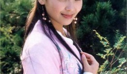 吃瓜网红阿朱微博